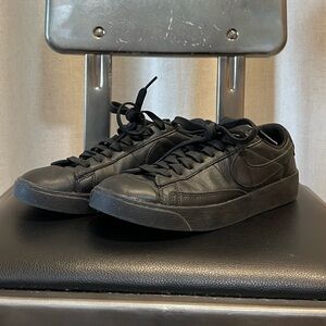 Nike Women’s Black Leather Sneakers